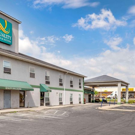 Quality Inn & Suites South-Обец Екстер'єр фото